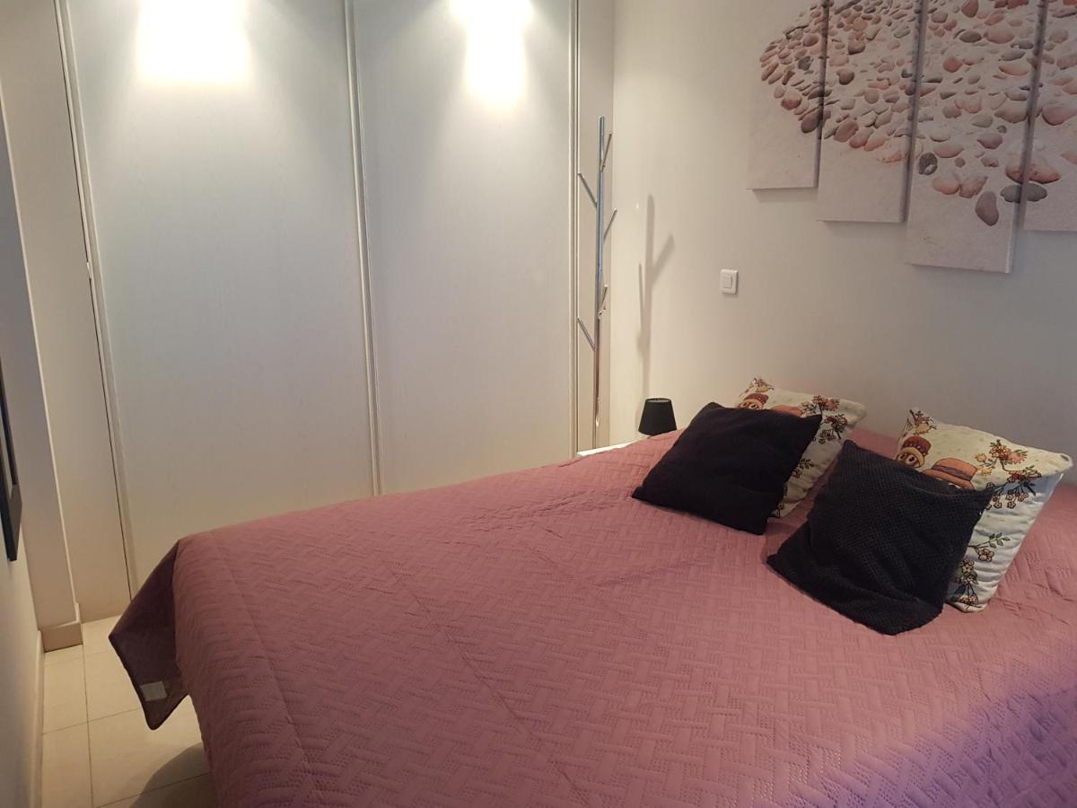 Beau Appartement Avec Garage Ferme بوزولي المظهر الخارجي الصورة