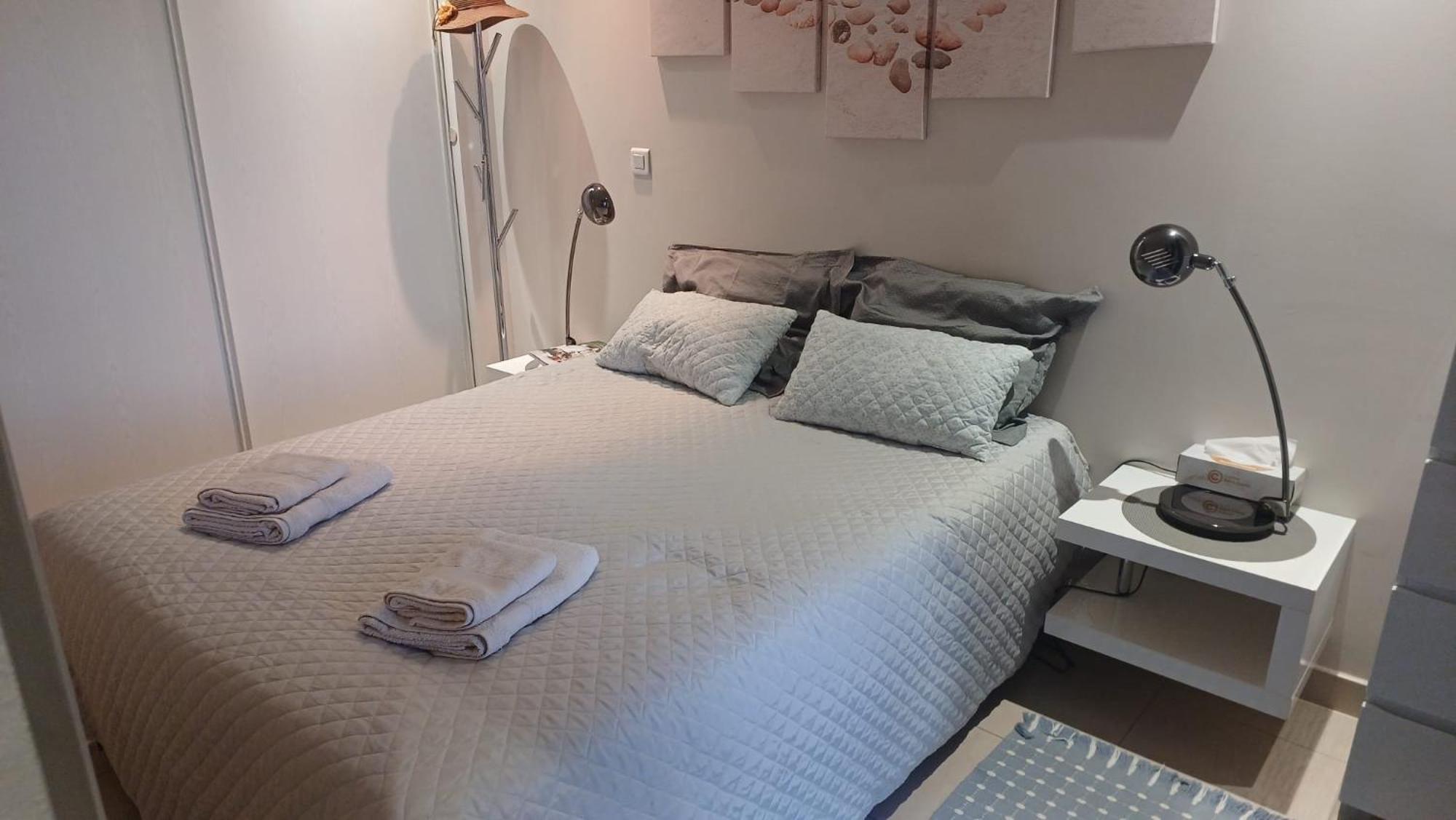 Beau Appartement Avec Garage Ferme بوزولي المظهر الخارجي الصورة