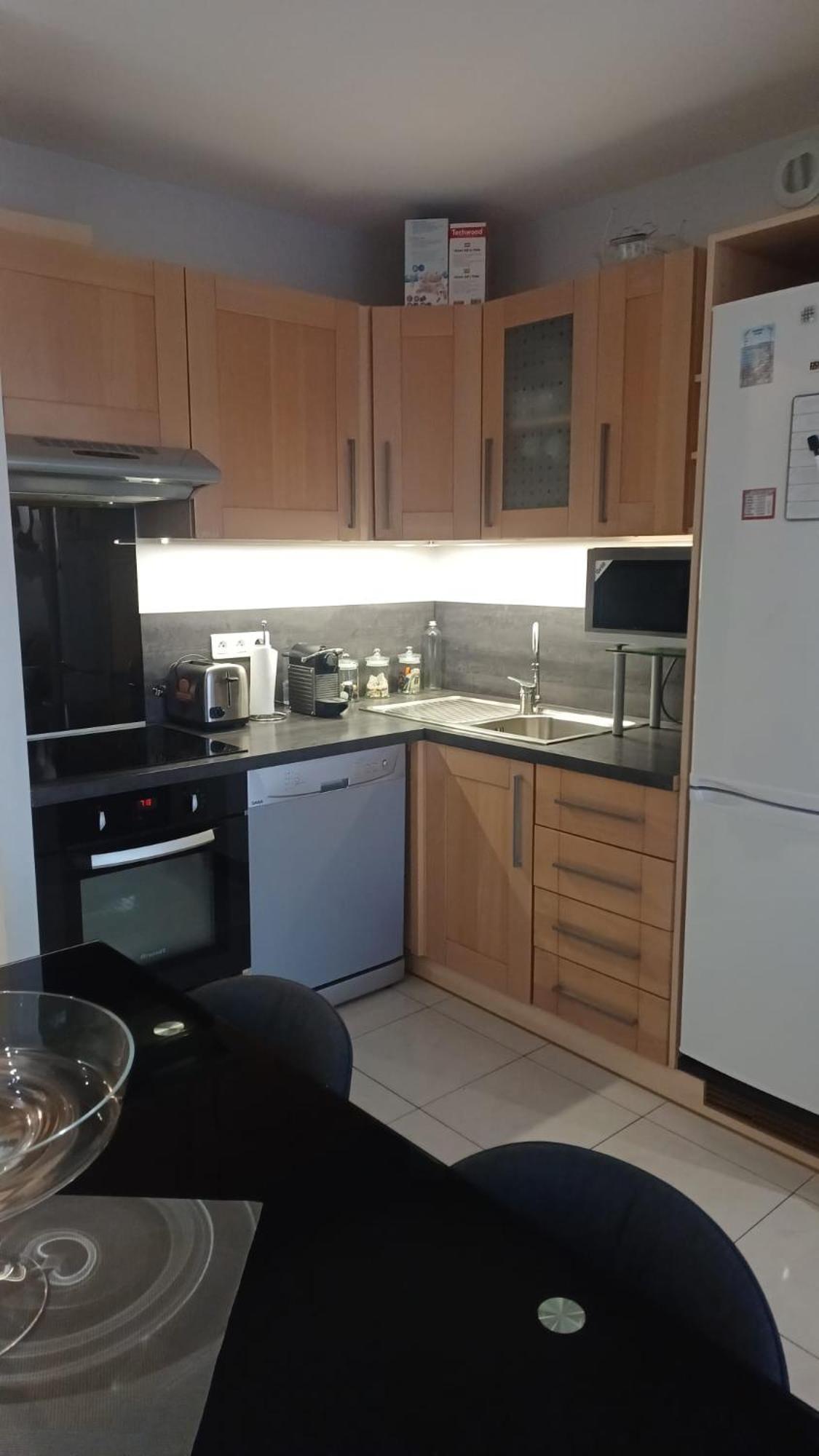 Beau Appartement Avec Garage Ferme بوزولي المظهر الخارجي الصورة